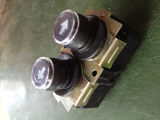 直控按鈕——芯子